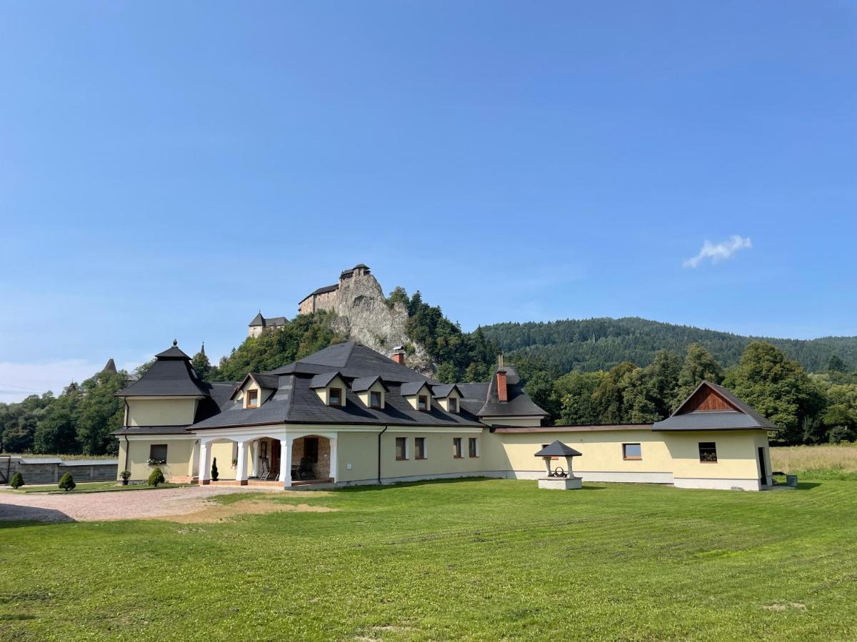 Penzion U Dvoch Levov Oravsky Podzamok Esterno foto