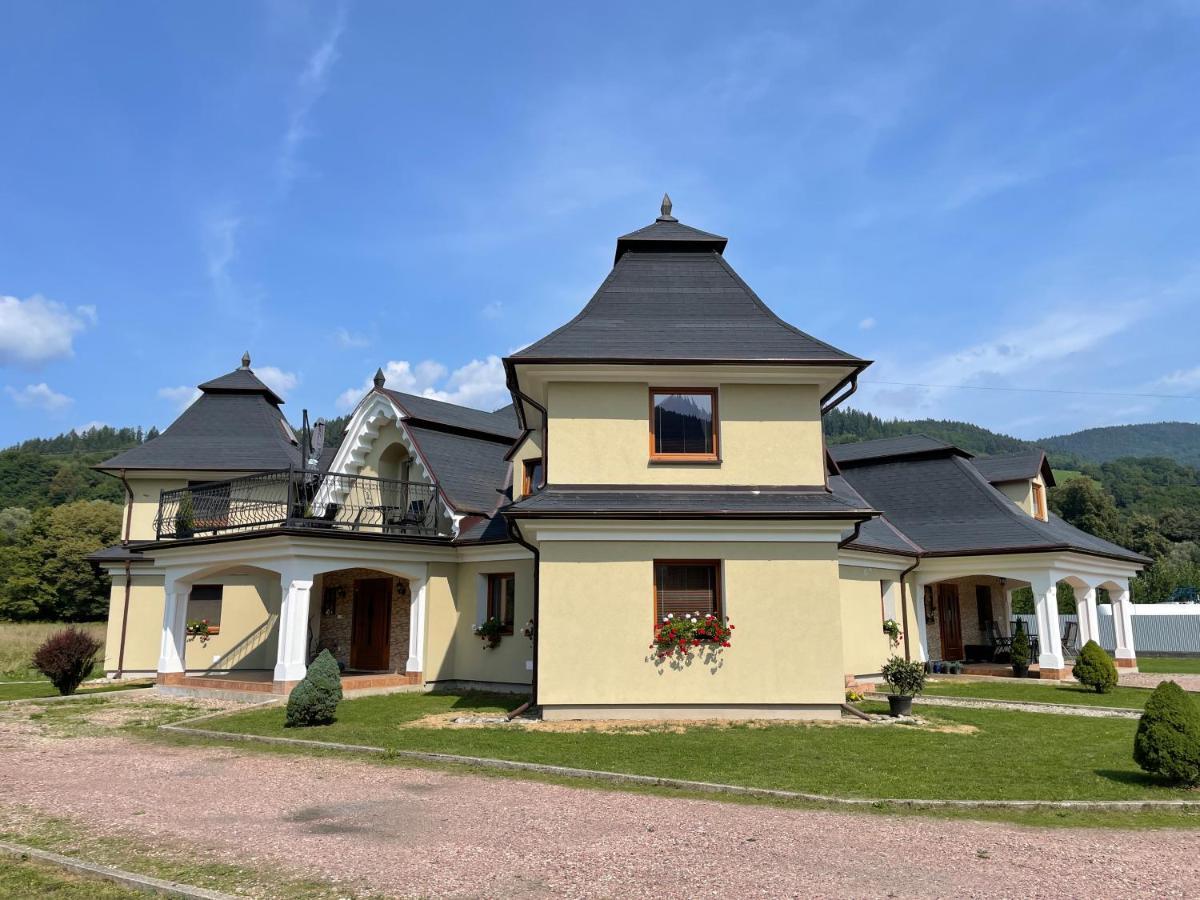 Penzion U Dvoch Levov Oravsky Podzamok Esterno foto